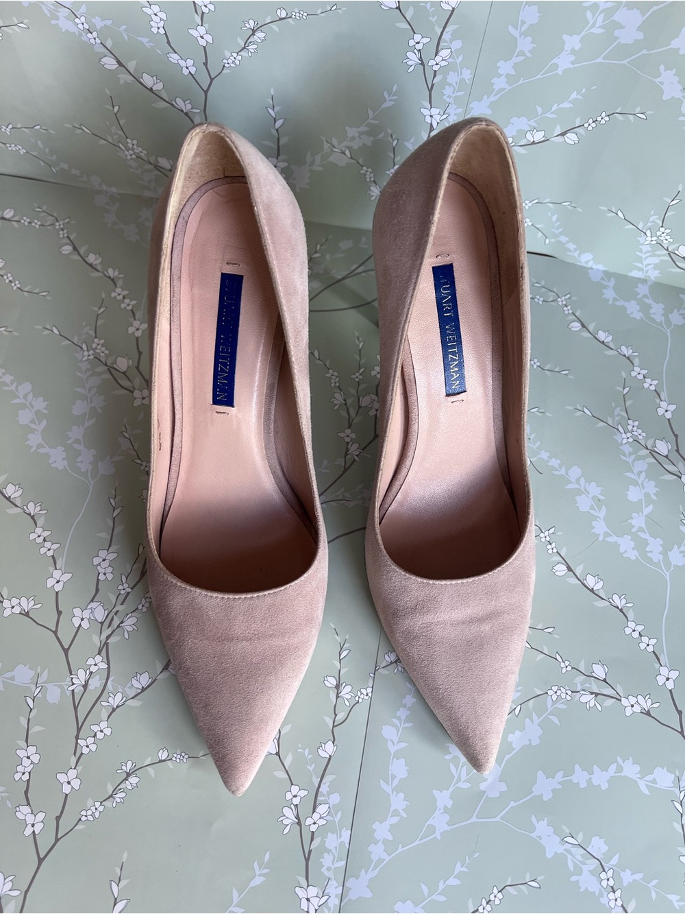 Stuart Weitzman 💗 pumps 💗 size 6